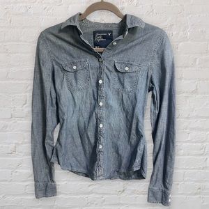 American Eagle Outfitters Denim Button Down Long Sleeve Top. Women’s, Size Small